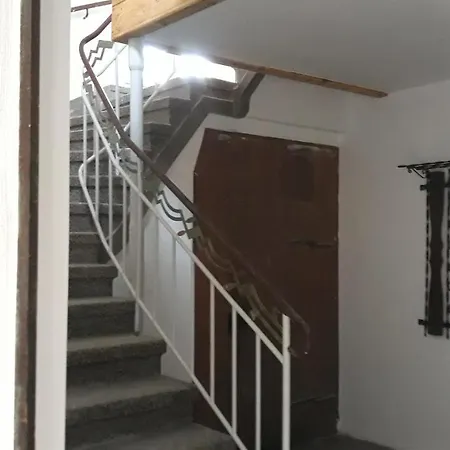 Modrasowka, Swierkowe Przysiolki W Gorach Sowich *