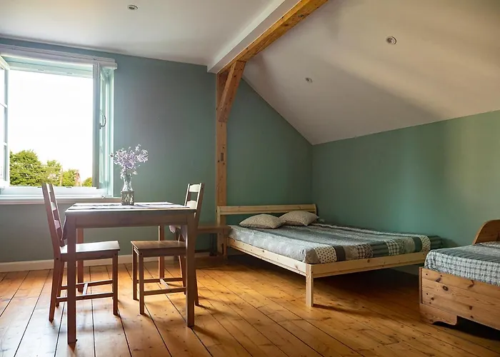 Modrasowka, Swierkowe Przysiolki W Gorach Sowich Sosnina